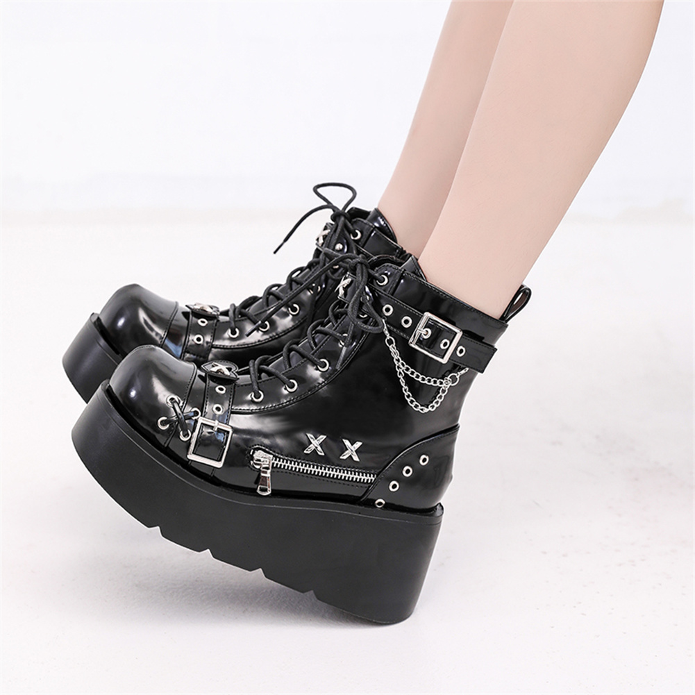 Brand New Ladies Goth Platform - Motorcycle Chain recensione e prezzo